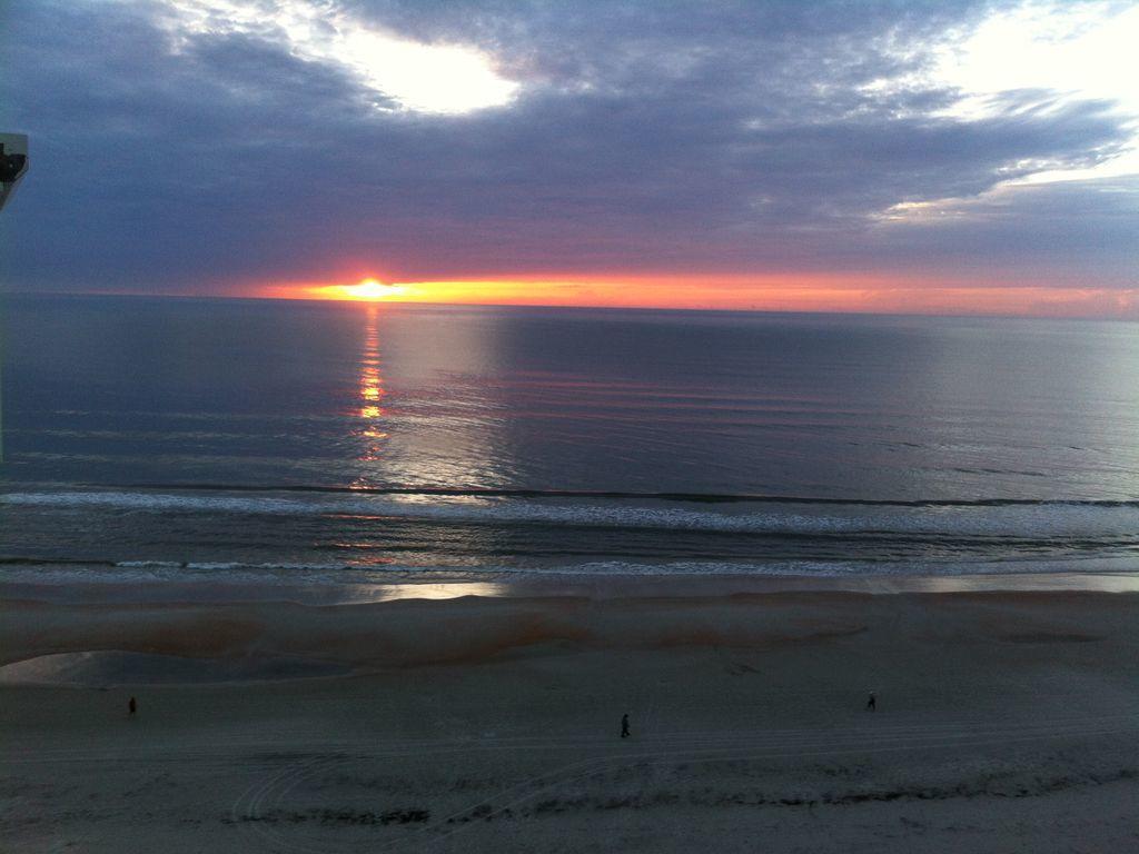 Vacation In Comfort And Luxury 1Br Oceanfront -Wyndham Ocean Walk 703 دايتونا بيتش المظهر الخارجي الصورة